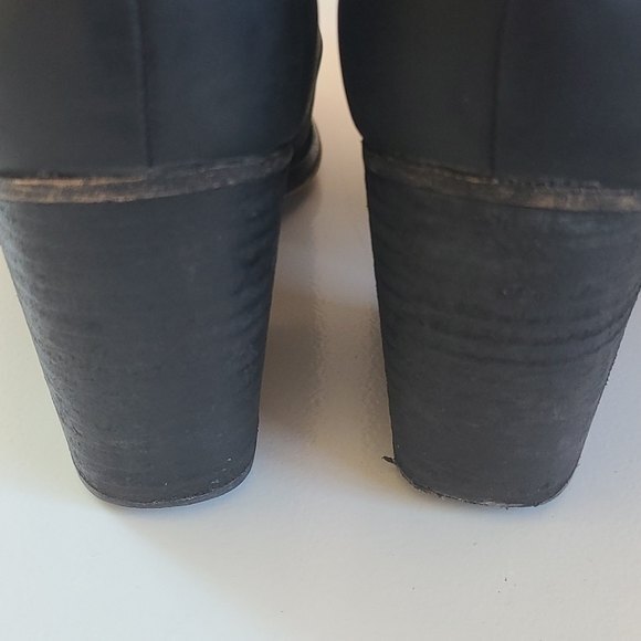 Wittner Black Leather Ankle boots with Side Slits Women's Size US 7.5 EU 38 - Picture 15 of 15